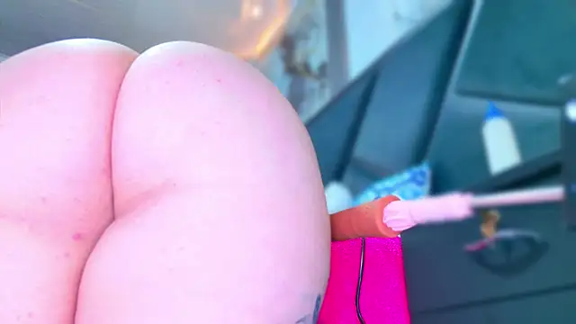 NathaxaLeans online show from 12-22-25, 11:51