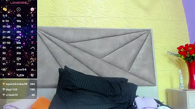 Snapshot of Esmeralda_oikos chatting on 03-14-25, 11:43 Esmeralda oikos online show from 03-14-25, 11:43