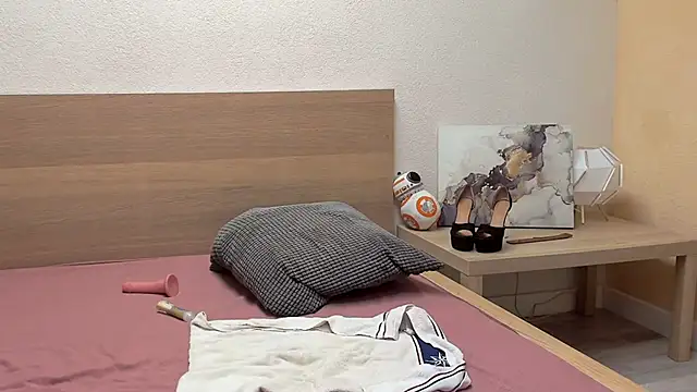 ZoeKhalifa online show from 09-20-25, 11:00