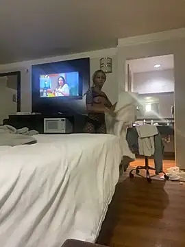 Snapshot of SlimBeenBadd1981 chatting on 02-13-25, 07:10 SlimBeenBadd1981 online show from 02-13-25, 07:10