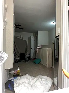 Snapshot of SlimBeenBadd1981 chatting on 12-02-25, 09:36 SlimBeenBadd1981 online show from 12-02-25, 09:36