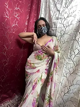 Snapshot of LuscousPussy chatting on 12-08-24, 12:08 LuscousPussy online show from 12-08-24, 12:08