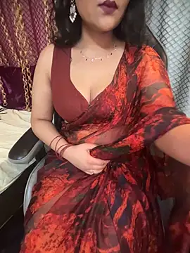 Snapshot of LuscousPussy chatting on 11-18-25, 06:56 LuscousPussy online show from 11-18-25, 06:56