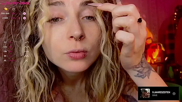 IttyKitty online show from 12-20-25, 10:39