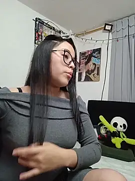 Snapshot of persefone_core chatting on 12-04-25, 11:02 persefone core online show from 12-04-25, 11:02