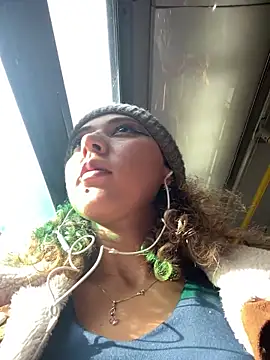 charlott lens online show from 02-18-25, 12:39