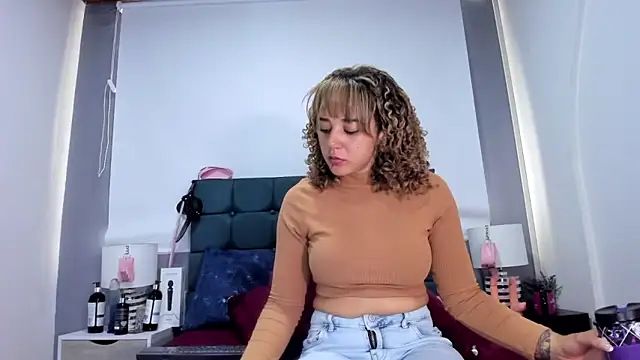 charlott lens online show from 09-23-25, 03:26