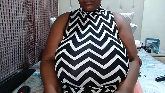 CHOCOLATEDARKBUSTYX online show from 03-06-25, 07:32