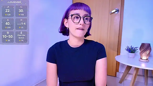 Snapshot of tati_cardenas chatting on 05-17-26, 04:32 tati cardenas online show from 05-17-26, 04:32