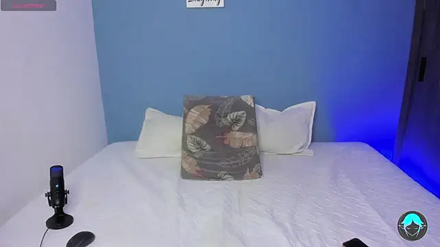 sofi elfqueen online show from 03-14-25, 03:48