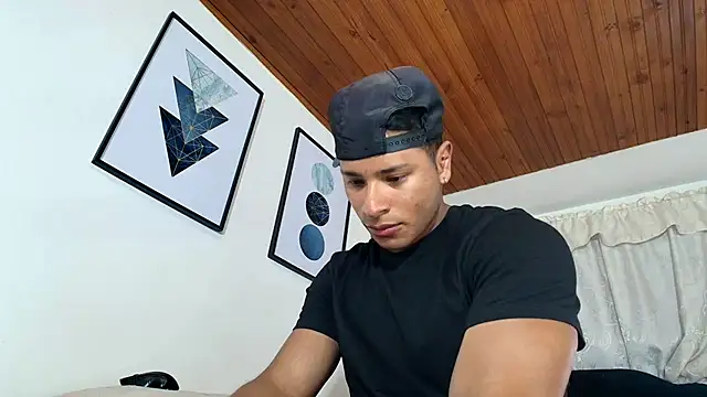 Snapshot of sam_her chatting on 10-24-25, 09:11 sam her online show from 10-24-25, 09:11