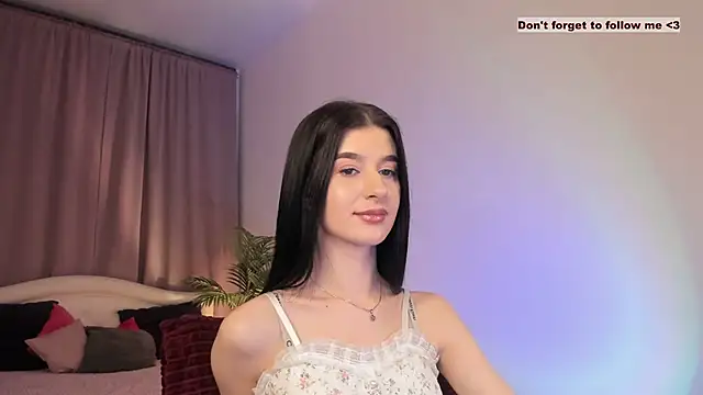 LauraCoy online show from 01-12-25, 04:10