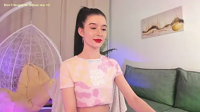 LauraCoy online show from 02-04-25, 02:28