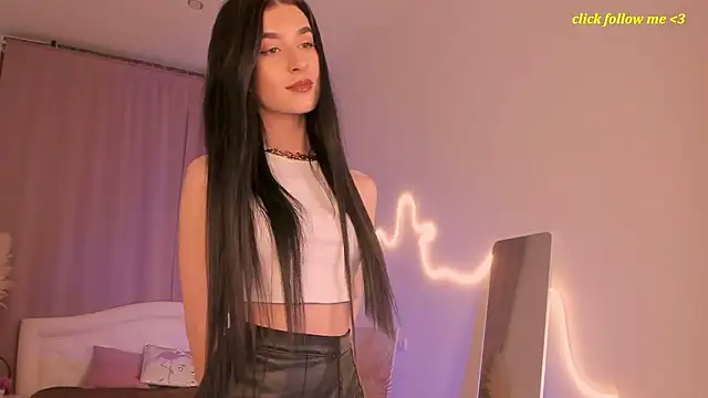 LauraCoy online show from 07-05-26, 09:11
