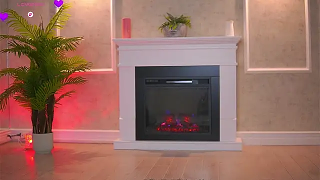 Abbela White online show from 12-17-25, 07:36