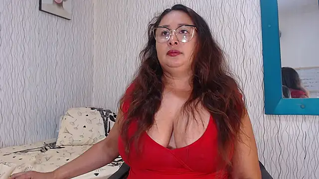 NadiaWhite online show from 03-14-25, 06:07