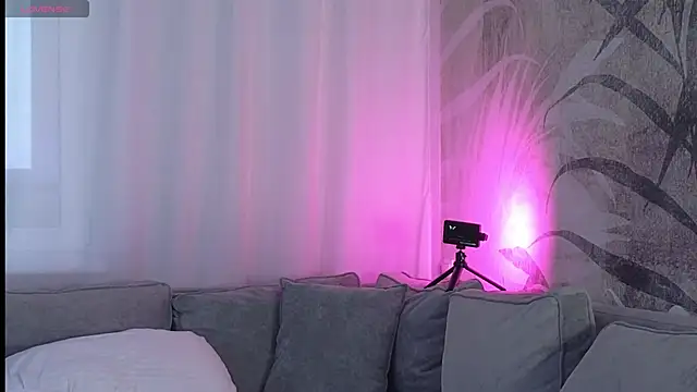 Snapshot of lily__foster chatting on 12-06-24, 05:53 lily foster online show from 12-06-24, 05:53