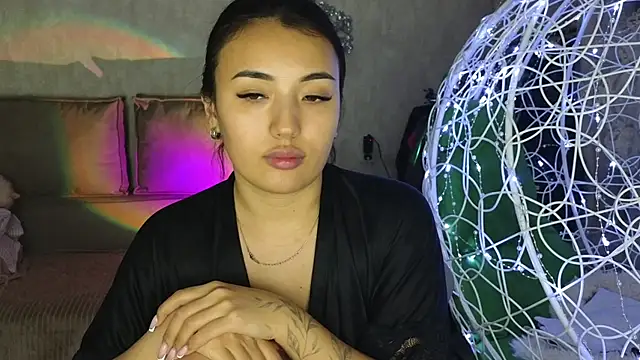 Snapshot of lily__foster chatting on 11-18-25, 08:57 lily foster online show from 11-18-25, 08:57