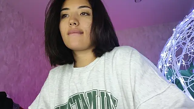 lily  foster online show from 12-21-25, 06:31