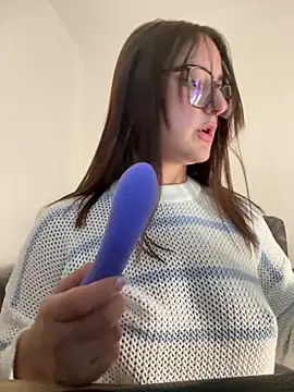 Snapshot of Megan_lu2 chatting on 09-20-25, 09:10 Megan lu2 online show from 09-20-25, 09:10