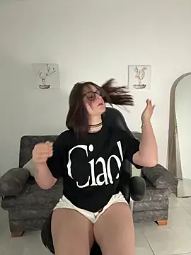 Snapshot of Megan_lu2 chatting on 11-27-25, 05:31 Megan lu2 online show from 11-27-25, 05:31