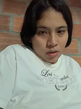 moncerrat luna online show from 02-01-25, 01:55