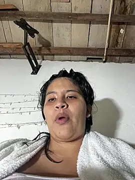 moncerrat luna online show from 03-11-26, 09:21