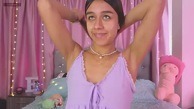 Emiily Scott1 online show from 02-03-25, 02:02