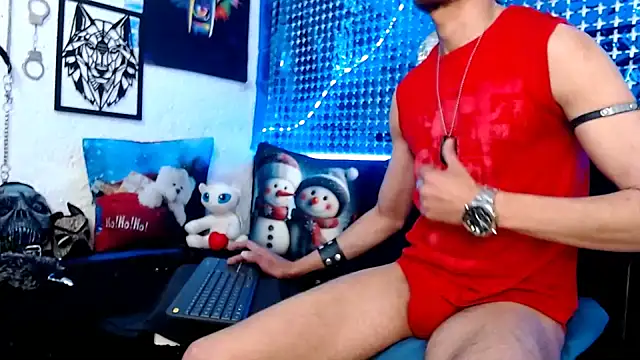 Snapshot of Mensecret69 chatting on 12-16-24, 09:52 Mensecret69 online show from 12-16-24, 09:52