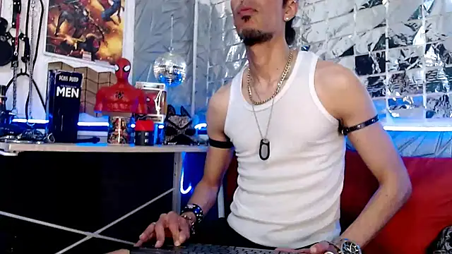 Snapshot of Mensecret69 chatting on 02-10-25, 10:40 Mensecret69 online show from 02-10-25, 10:40