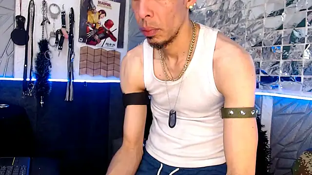 Snapshot of Mensecret69 chatting on 03-03-25, 05:29 Mensecret69 online show from 03-03-25, 05:29