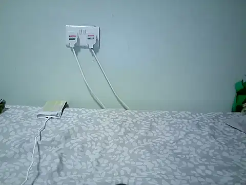 lupita 0 online show from 10-18-25, 08:59