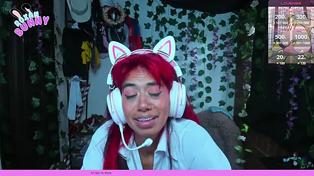 Snapshot of Roxanbunny1 chatting on 03-07-25, 12:58 Roxanbunny1 online show from 03-07-25, 12:58