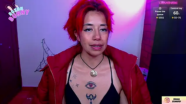 Snapshot of Roxanbunny1 chatting on 10-01-25, 05:35 Roxanbunny1 online show from 10-01-25, 05:35