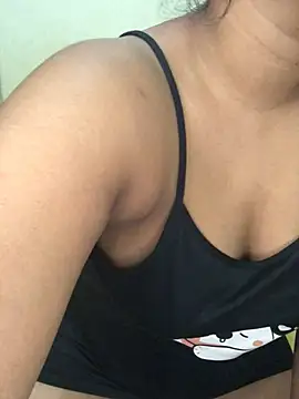 Rose Olivia online show from 02-25-25, 05:25