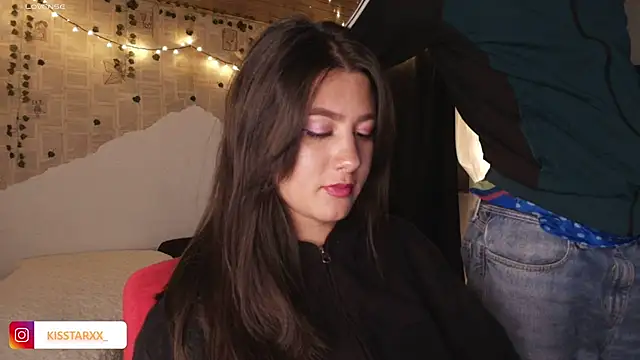Snapshot of kisstarxxx chatting on 11-07-25, 04:12 kisstarxxx online show from 11-07-25, 04:12
