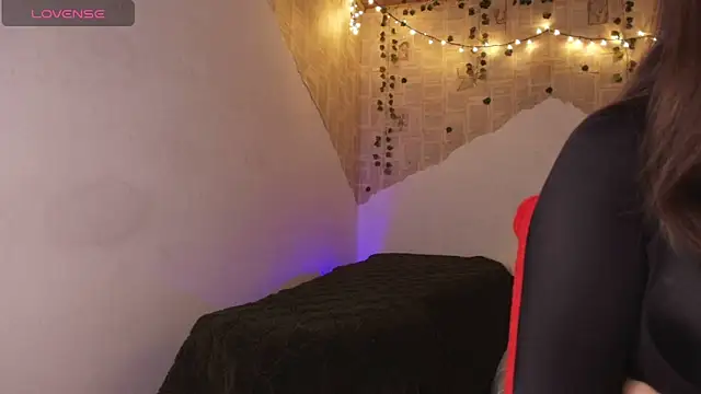 Snapshot of kisstarxxx chatting on 11-22-25, 03:05 kisstarxxx online show from 11-22-25, 03:05