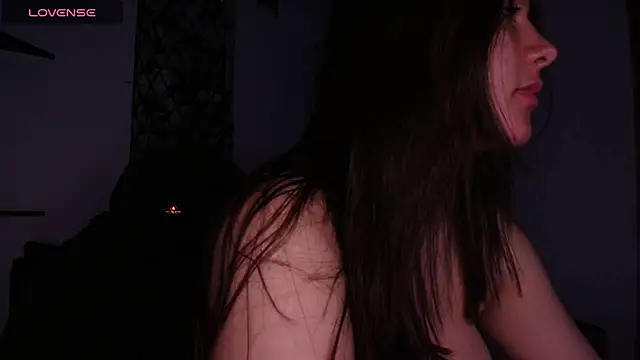 Snapshot of kisstarxxx chatting on 07-10-26, 03:00 kisstarxxx online show from 07-10-26, 03:00