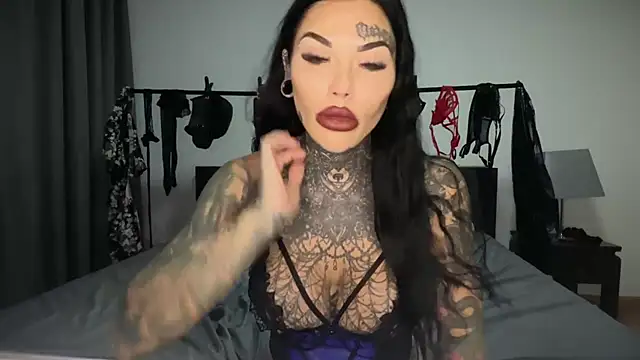 claudiacvc95 online show from 10-16-25, 08:59