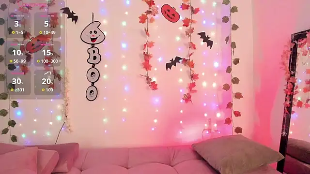 Snapshot of SamHill_1 chatting on 10-27-25, 05:11 SamHill 1 online show from 10-27-25, 05:11