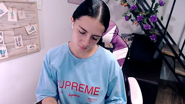 samantha baby  online show from 04-10-26, 05:50