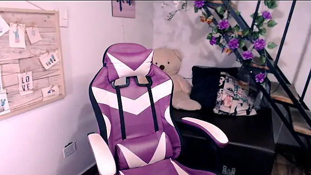 Snapshot of samantha_baby_ chatting on 07-07-26, 05:39 samantha baby online show from 07-07-26, 05:39