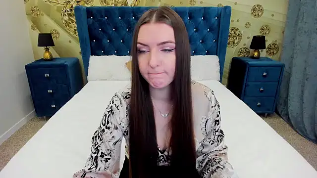 Snapshot of Katrina_Minchels chatting on 01-28-25, 05:54 Katrina Minchels online show from 01-28-25, 05:54