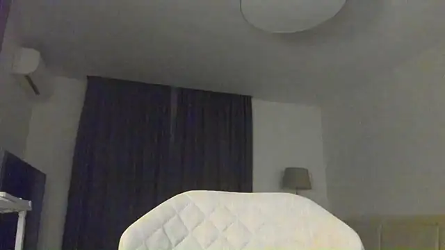 Snapshot of FameAndFlavour chatting on 03-05-25, 06:56 FameAndFlavour online show from 03-05-25, 06:56