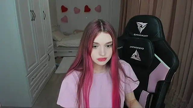 lil cassie online show from 04-08-26, 08:09