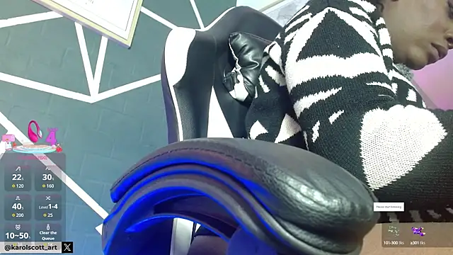 Snapshot of KAROL-SCOTT chatting on 10-14-25, 07:58 KAROL-SCOTT online show from 10-14-25, 07:58