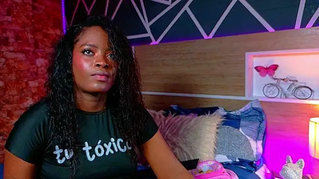 Snapshot of KAROL-SCOTT chatting on 10-16-25, 08:21 KAROL-SCOTT online show from 10-16-25, 08:21