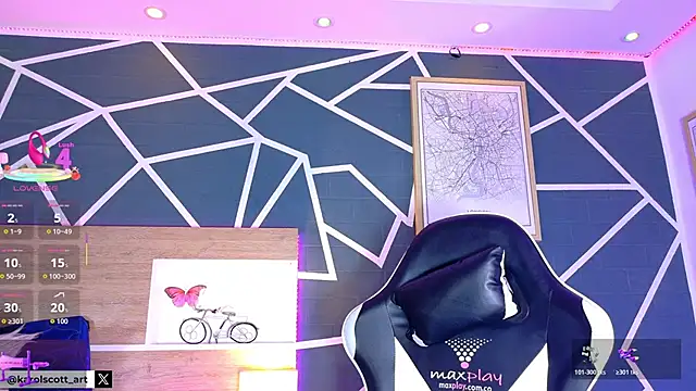 Snapshot of KAROL-SCOTT chatting on 10-19-25, 09:10 KAROL-SCOTT online show from 10-19-25, 09:10