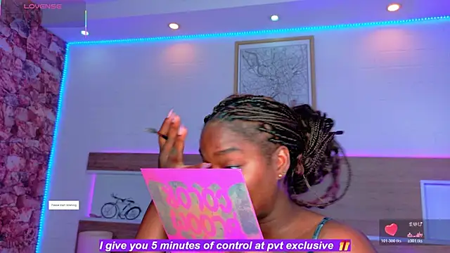 Snapshot of KAROL-SCOTT chatting on 05-01-26, 06:56 KAROL-SCOTT online show from 05-01-26, 06:56