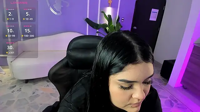 martinasaez online show from 09-08-25, 08:08